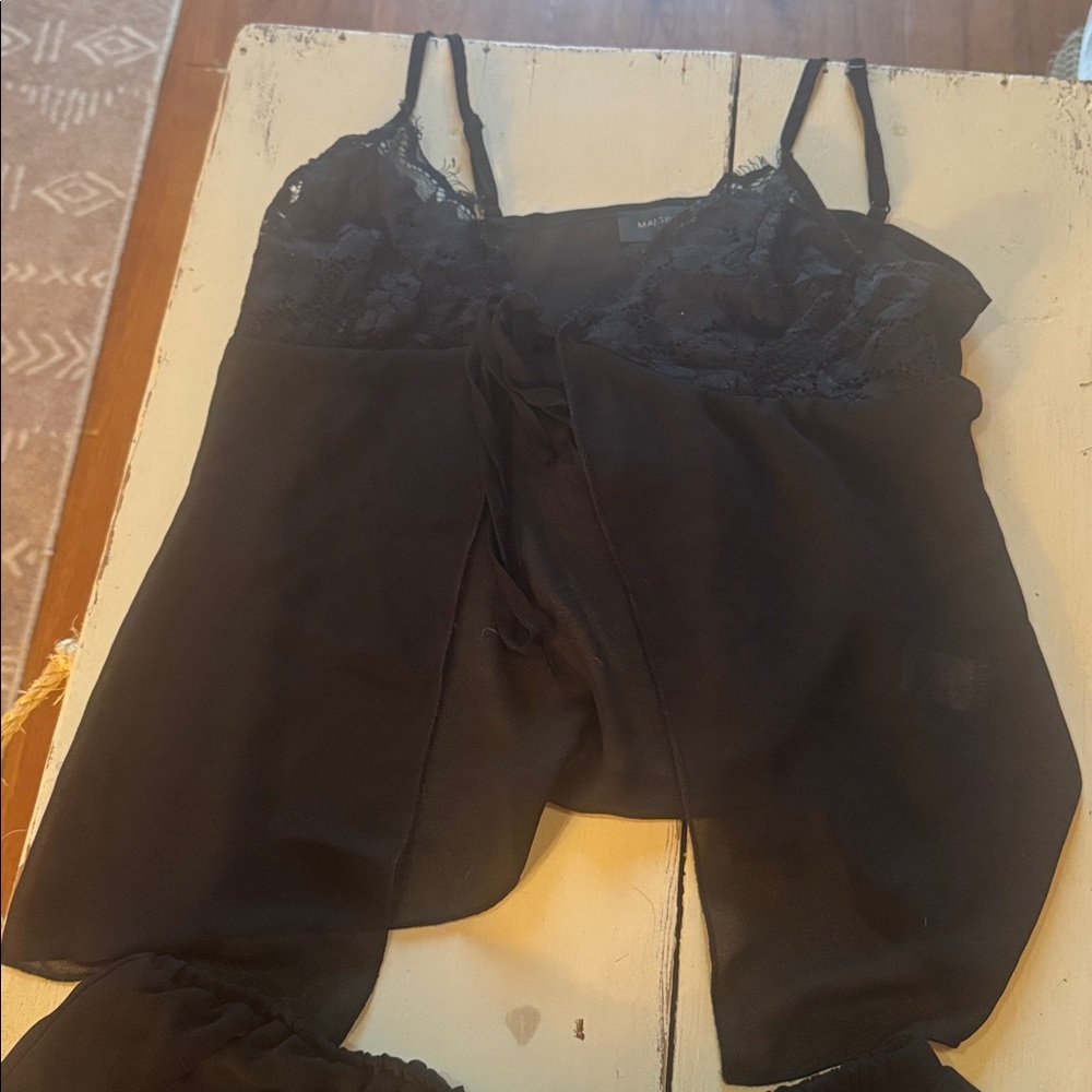 MAJORELLE Black Lace-Trim Camisole & Short Sleep Set - Picture 2 of 6